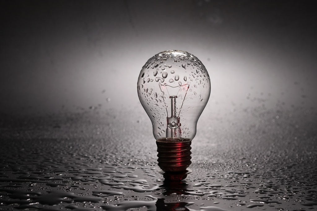bulb-2287759_1280 bulb-2287759_1280