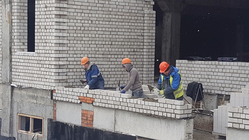 Александр Беглов пообещал построить в Санкт-Петербурге 50 школ и 80 детских садов