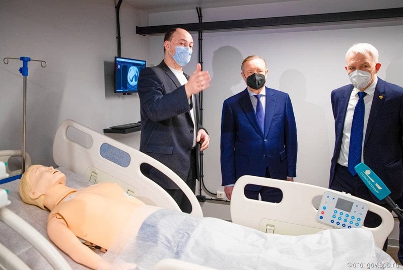 Губернатор Санкт-Петербурга познакомился с “Точкой кипения” Губернатор Санкт-Петербурга познакомился с “Точкой кипения”