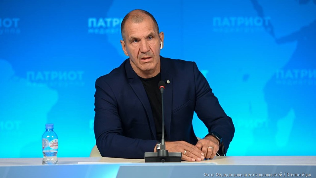 Социолог Максим Шугалей высмеял регулярные перестановки чиновников Петербурга