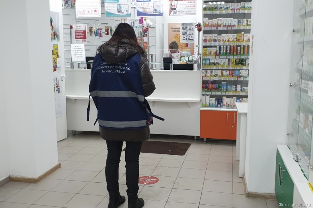 Смольный давит на бизнес постоянными проверками Смольный давит на бизнес постоянными проверками