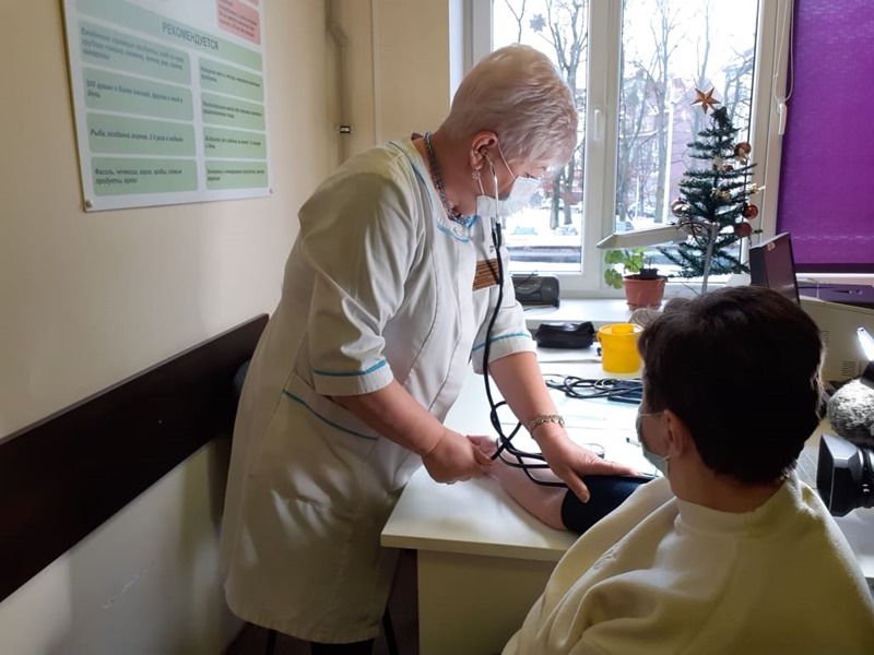 «Они лучше всех знают»: Беглов свалил ответственность за очереди в поликлиниках на районные администрации
