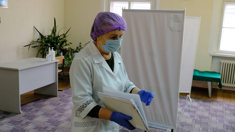 Смольный пытается «спрятать» проблемы городской системы здравоохранения