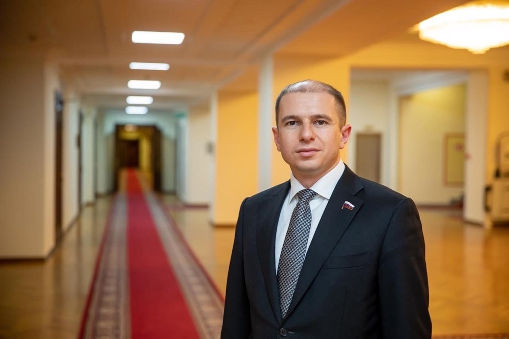 Михаил Романов рассказал о роли студотрядов Санкт-Петербурга во время пандемии