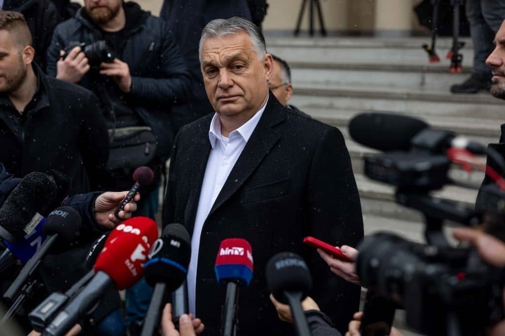 Венгрию обвиняют в предательстве европейских идеалов из-за желанию сотрудничать с Москвой