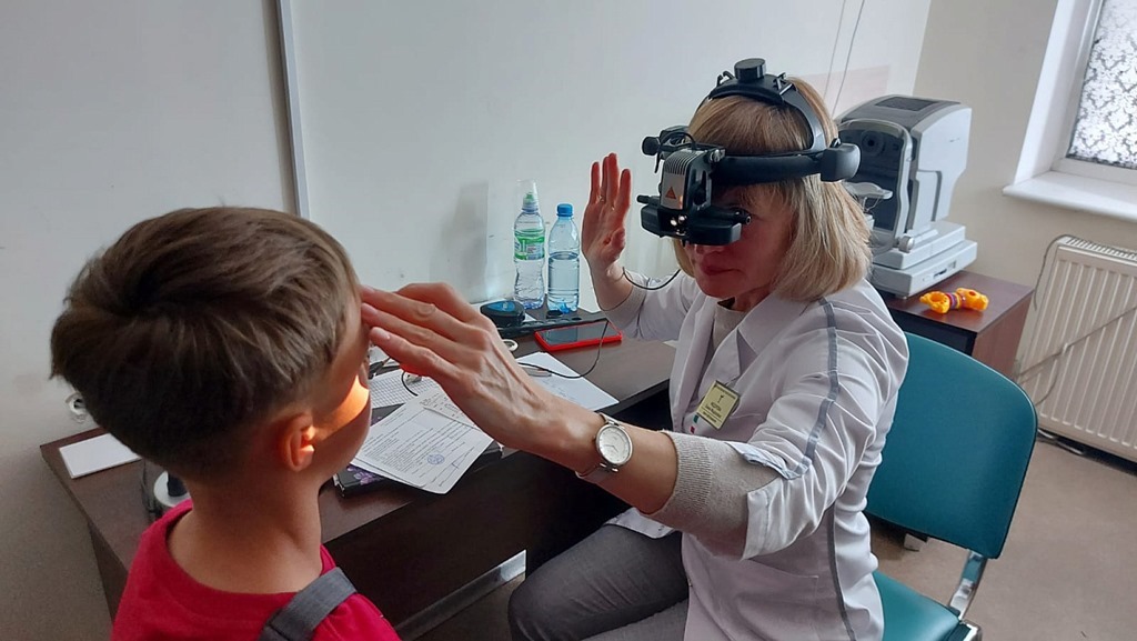 Смольный заставил хирургов и офтальмологов девяти поликлиник Петербурга работать без выходных — СМИ