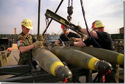 Фото: https://upload.wikimedia.org/wikipedia/commons/thumb/4/44/Defense.gov_News_Photo_990329-F-4728F-007.jpg/1200px-Defense.gov_News_Photo_990329-F-4728F-007.jpg image