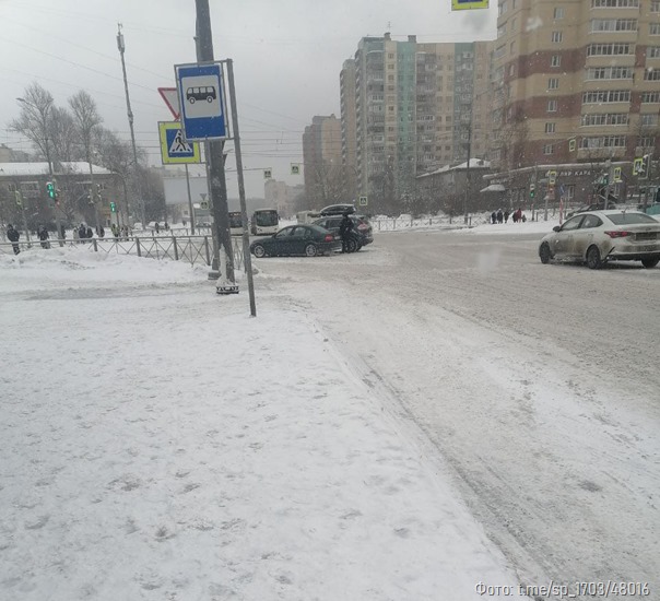 «Нет эффективного контроля»: эксперт по ЖКХ Голов о причинах плохой снегоуборки в Петербурге