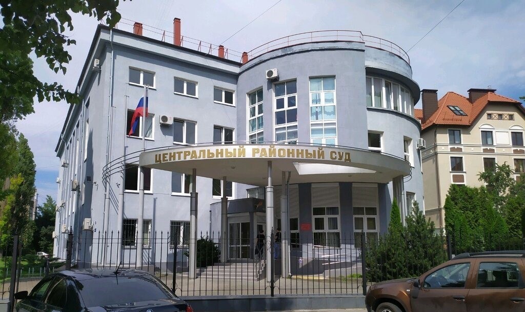 Поножовщину у алкомаркета в Калининграде устроили двое местных жителей