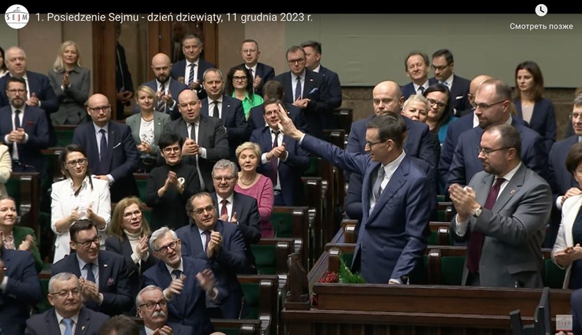 Правительству Матеуша Моравецкого вынесен вотум недоверия