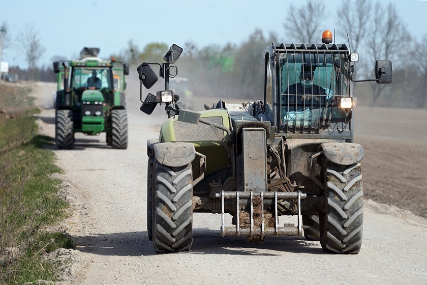 Польские фермеры угрожают заблокировать все пункты пропуска на границе с Украиной Польские фермеры угрожают заблокировать все пункты пропуска на границе с Украиной