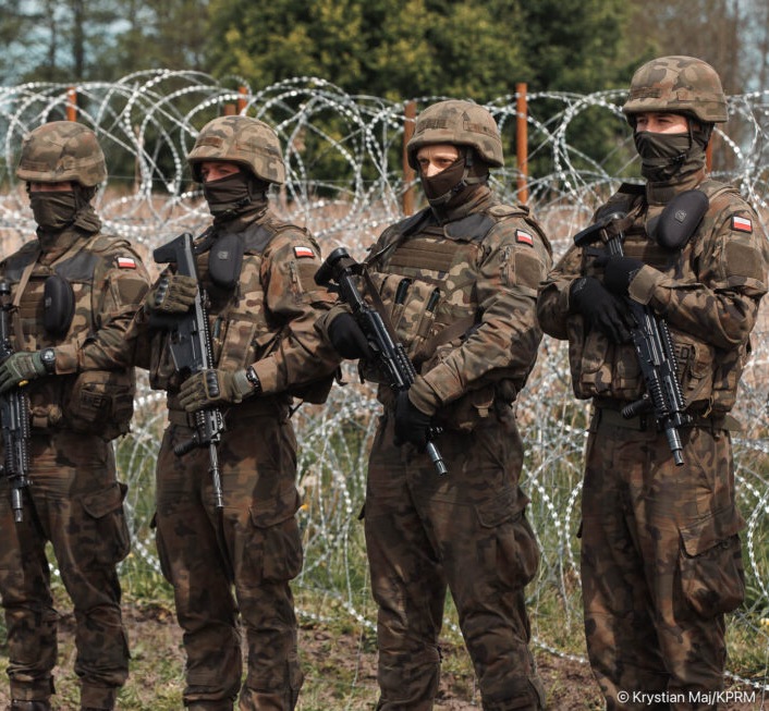 Польша создаст мобильную систему укреплений на границе с Россией и Беларусью Польша создаст мобильную систему укреплений на границе с Россией и Беларусью