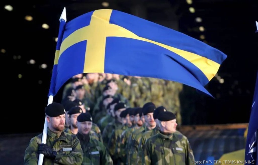 Россия ищет слабые места Запада и испытывает силы НАТО — заявление главкома ВС Швеции