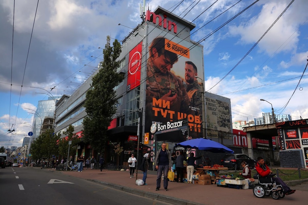 Украина столкнулась с кризисом мобилизации: миллионы мужчин уклоняются от призыва Украина столкнулась с кризисом мобилизации: миллионы мужчин уклоняются от призыва