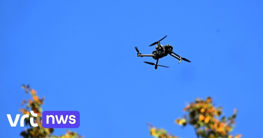 15 беспилотников пролетели над военной базой в Бельгии 15 беспилотников пролетели над военной базой в Бельгии