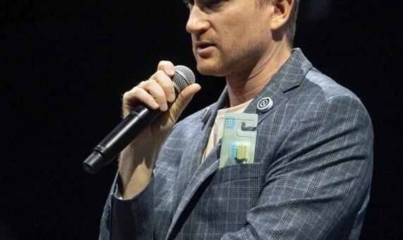 Максим Обушенков