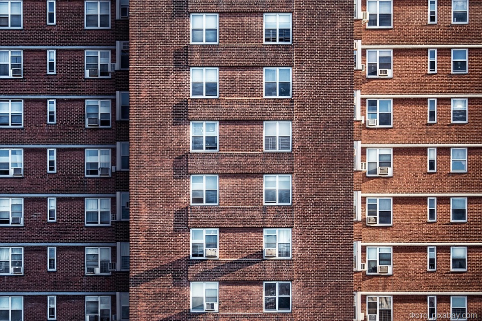 Уралсиб почти вдвое увеличил выдачу ипотеки с начала года Уралсиб почти вдвое увеличил выдачу ипотеки с начала года