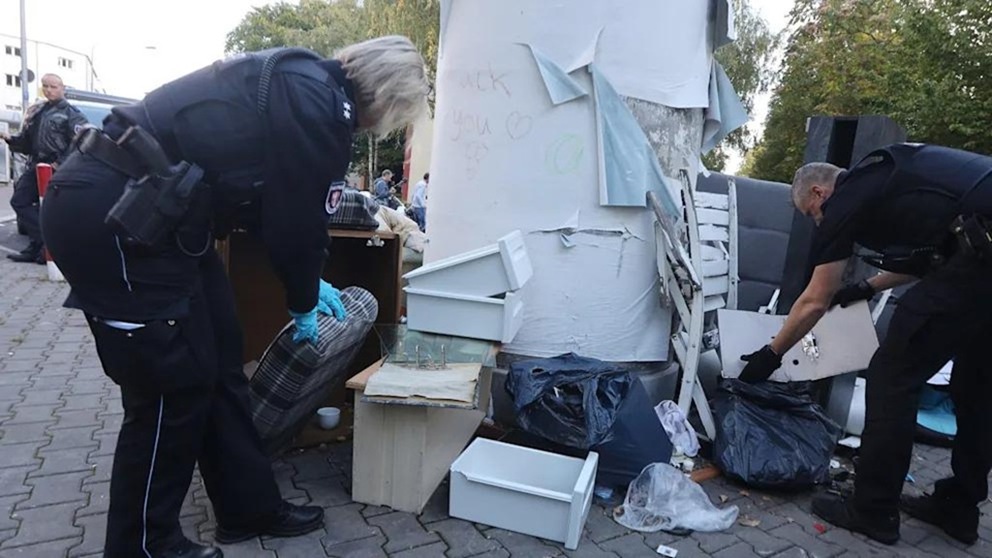 В Германии появилась «мусорная полиция» — ловят за граффити и свалки В Германии появилась «мусорная полиция» — ловят за граффити и свалки