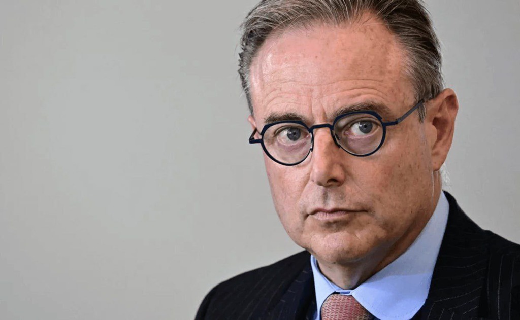 «Глупость века»: Премьер Бельгии жестко раскритиковал отказ Европы от мирного атома «Глупость века»: Премьер Бельгии жестко раскритиковал отказ Европы от мирного атома